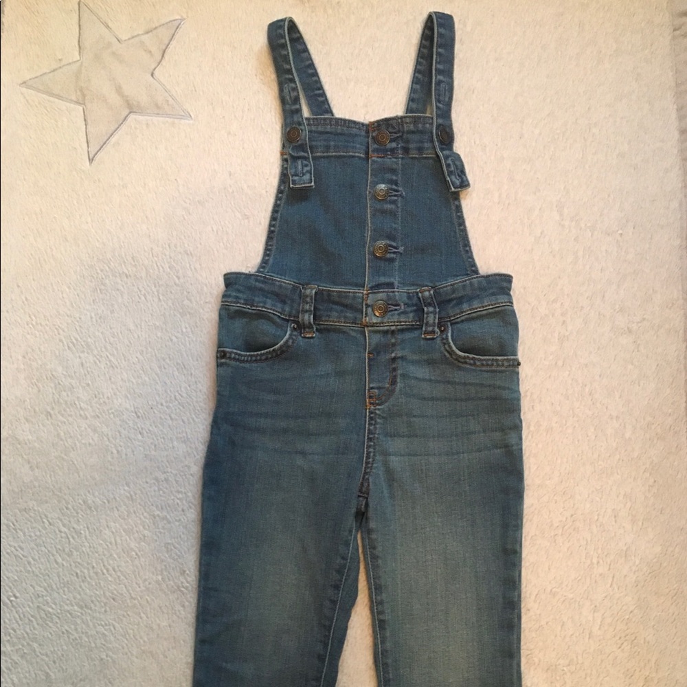 Girls Soft Denim Overalls- Cat & Jack